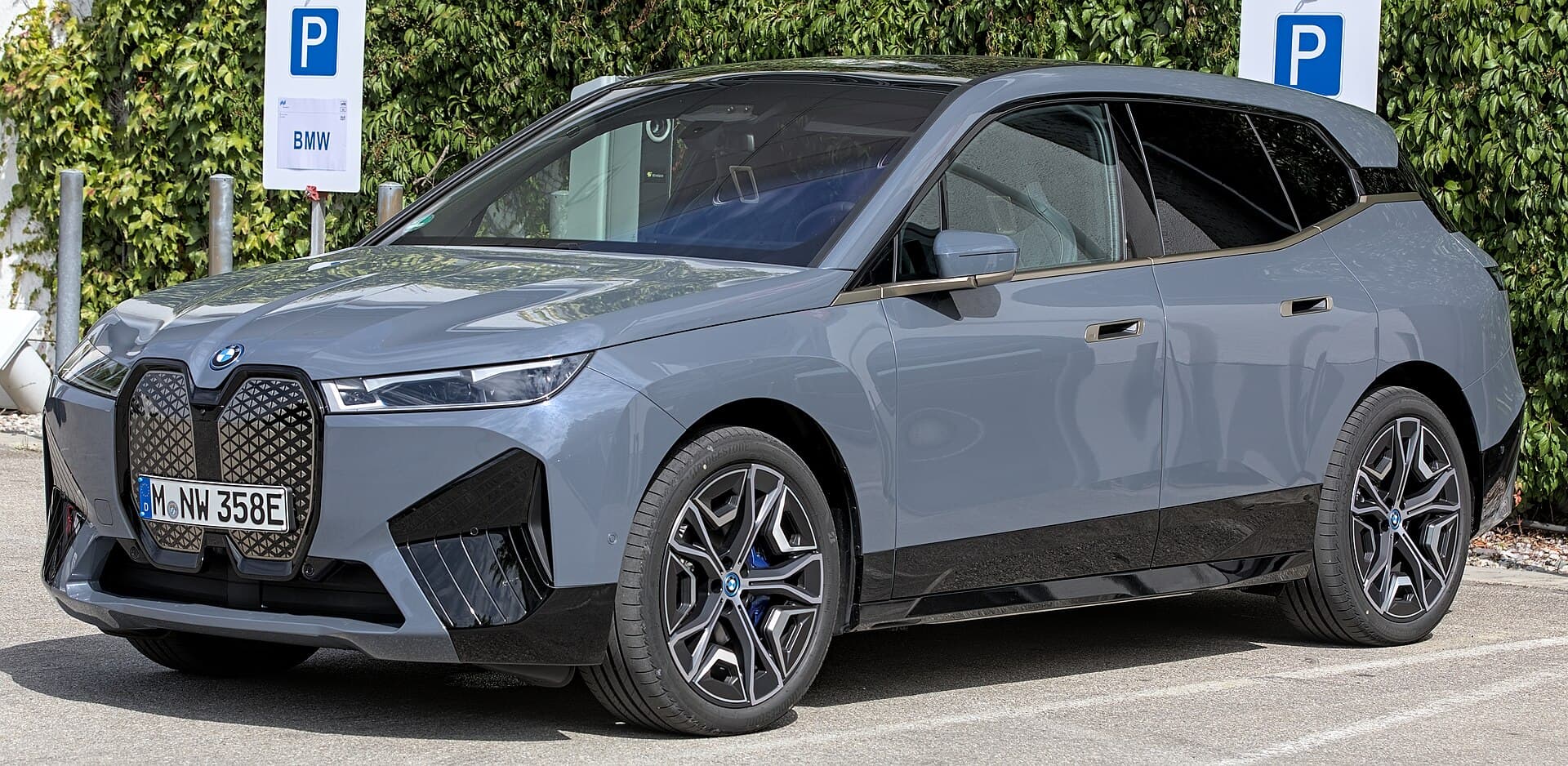 BMW iX, un SUV électrique de grand gabarit